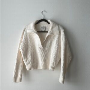 Abercrombie & Fitch Off-White V-Neck Sweater